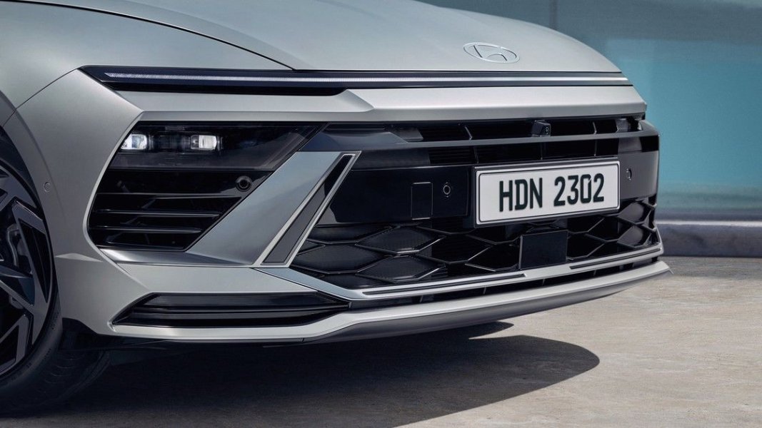 Hyundai SONATA, Светодиодная полоса Seamless Horizon