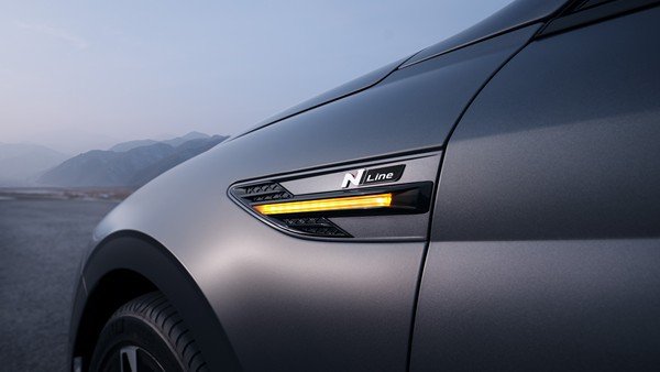 Hyundai SONATA, N-Line фирмалық шанақ нәлі.